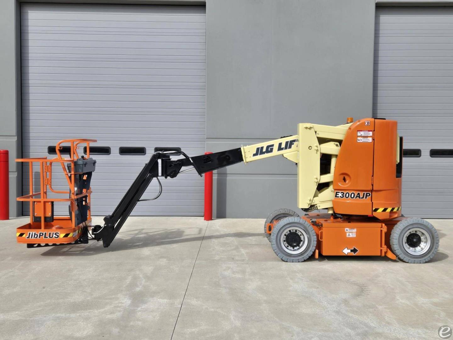 2014 JLG E300AJP