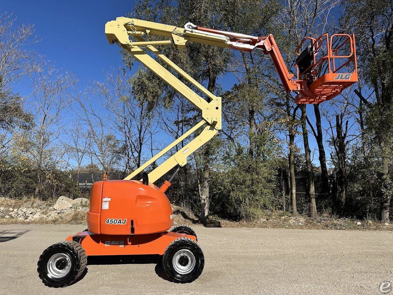 2014 JLG 450AJ II