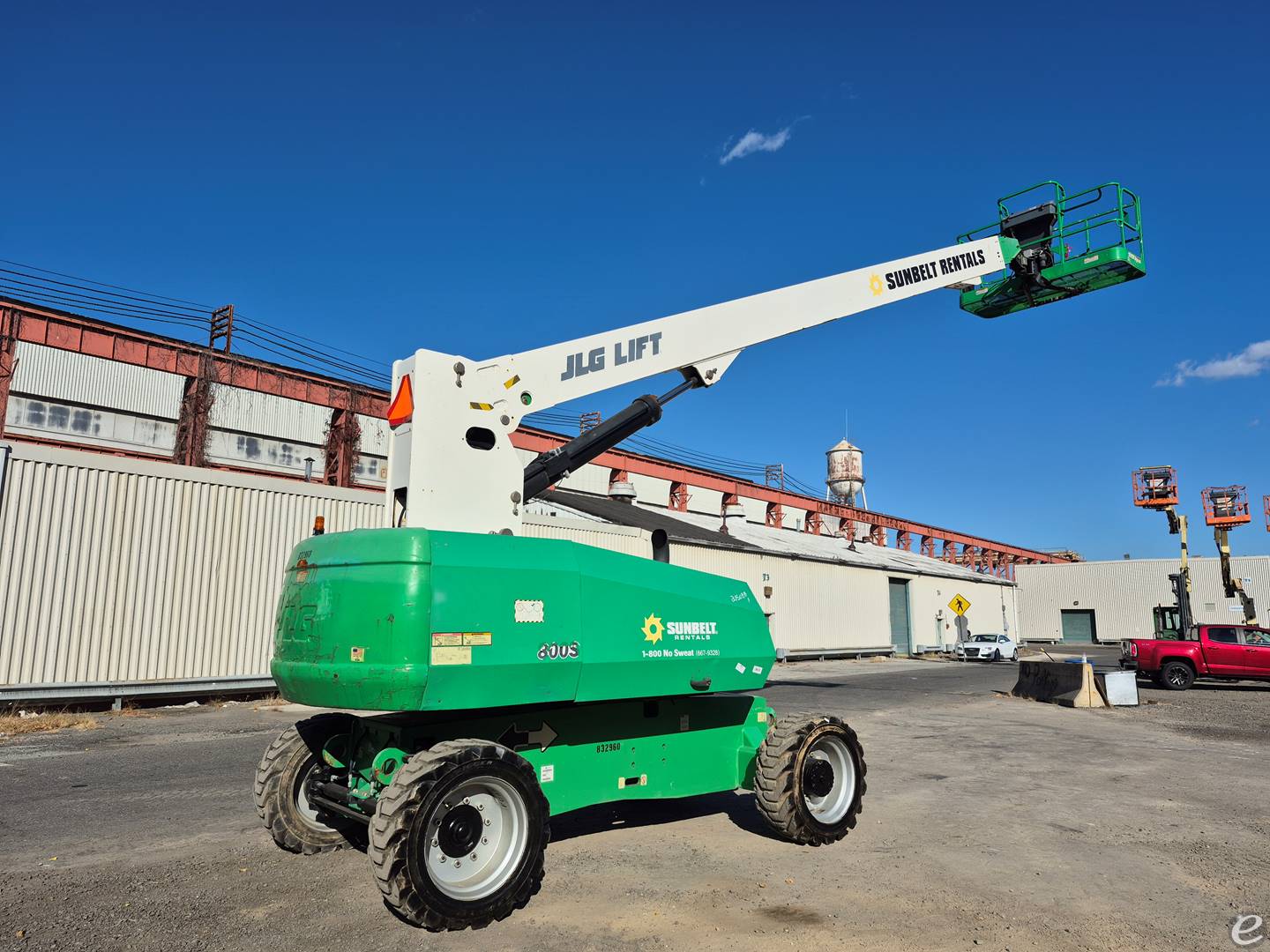 2016 JLG 800S