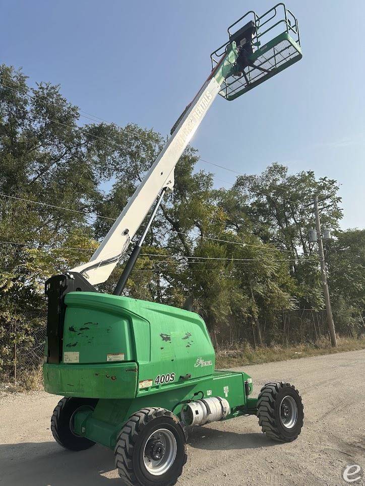 2016 JLG 400S