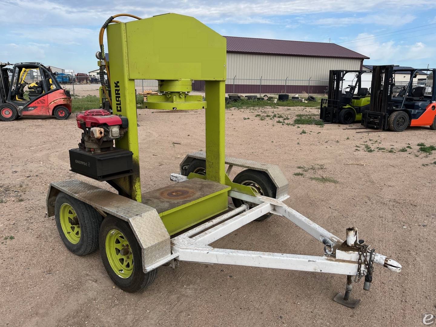 2005 Leader 46200 Tire Press