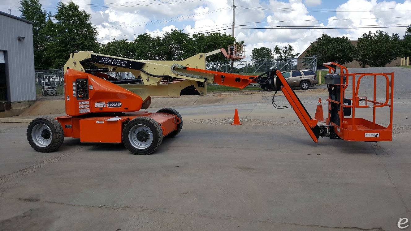 2014 JLG E400AJP