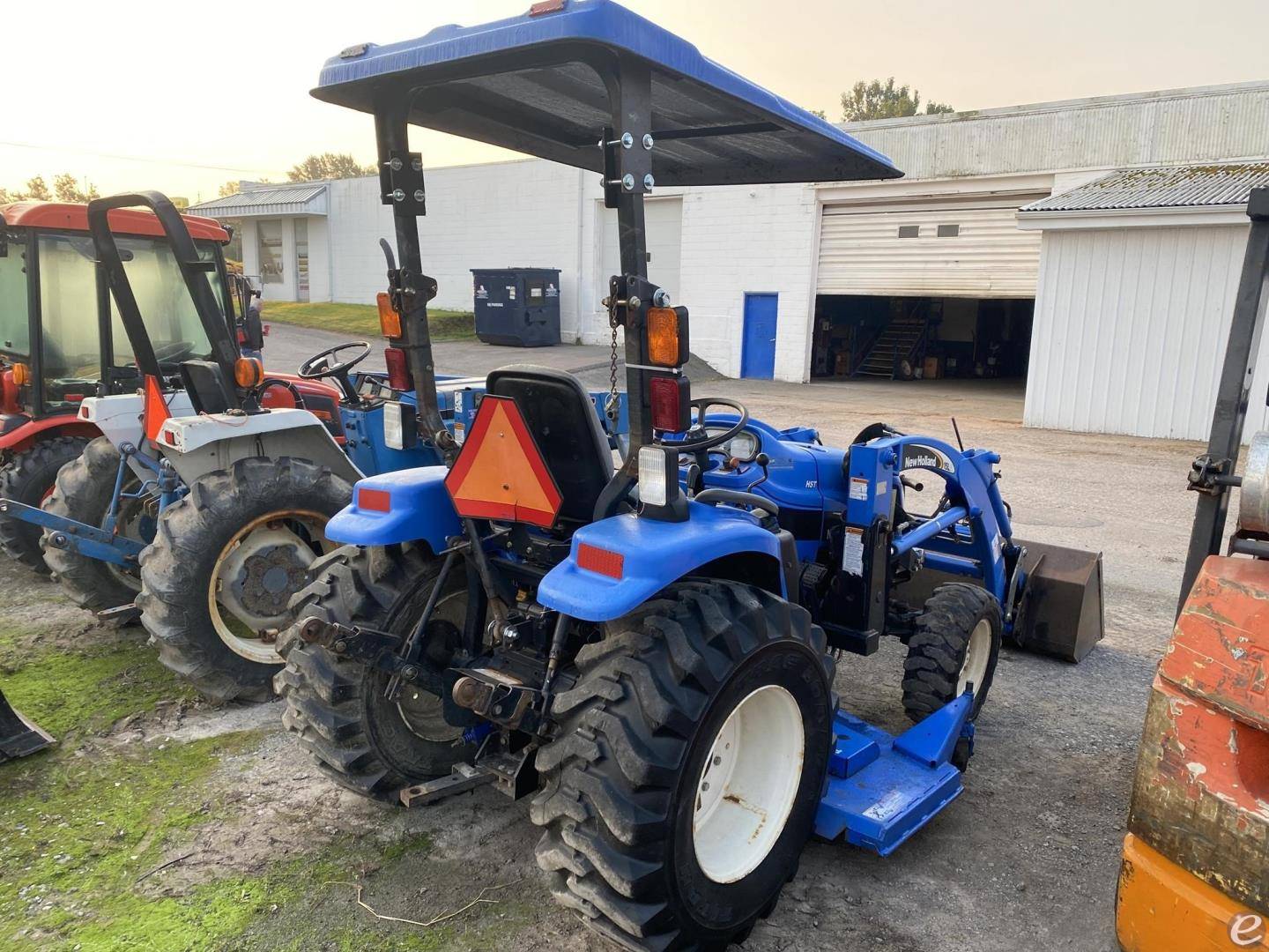 2004 New Holland TC33DA