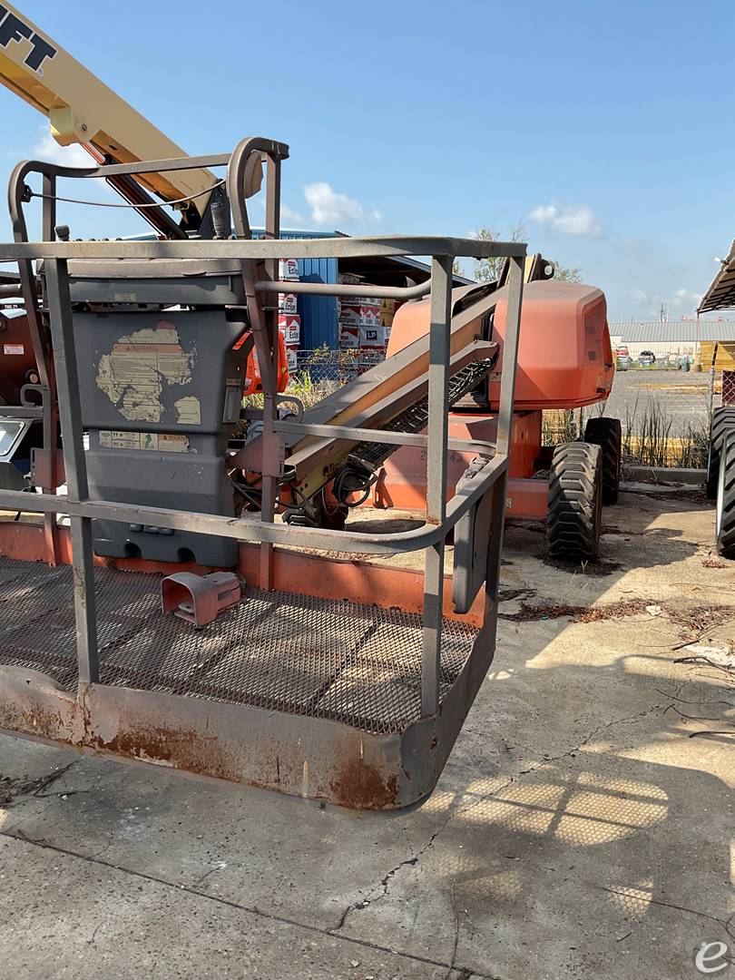 2019 JLG 400S