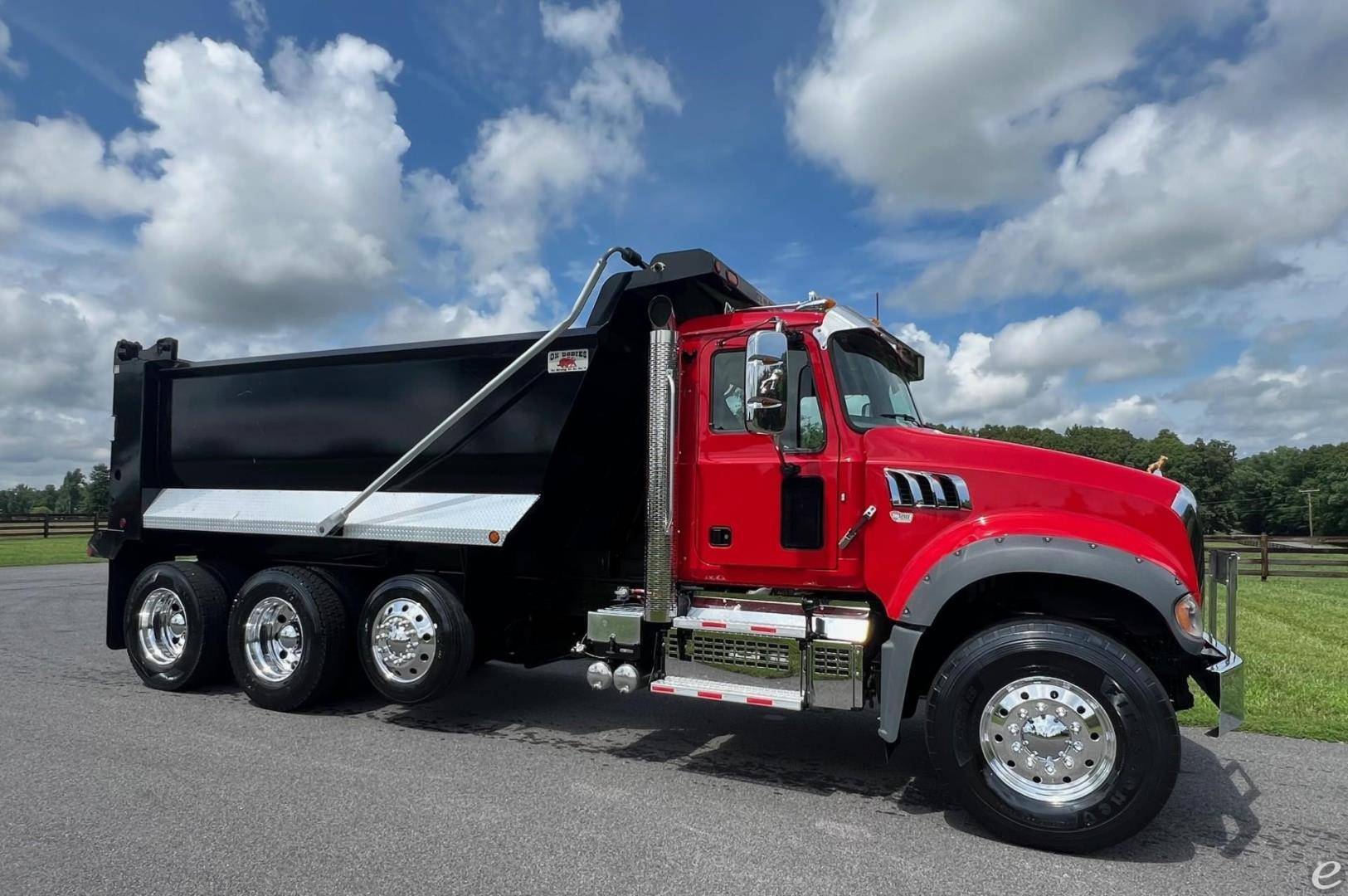 2023 Mack GRANITE 84FR