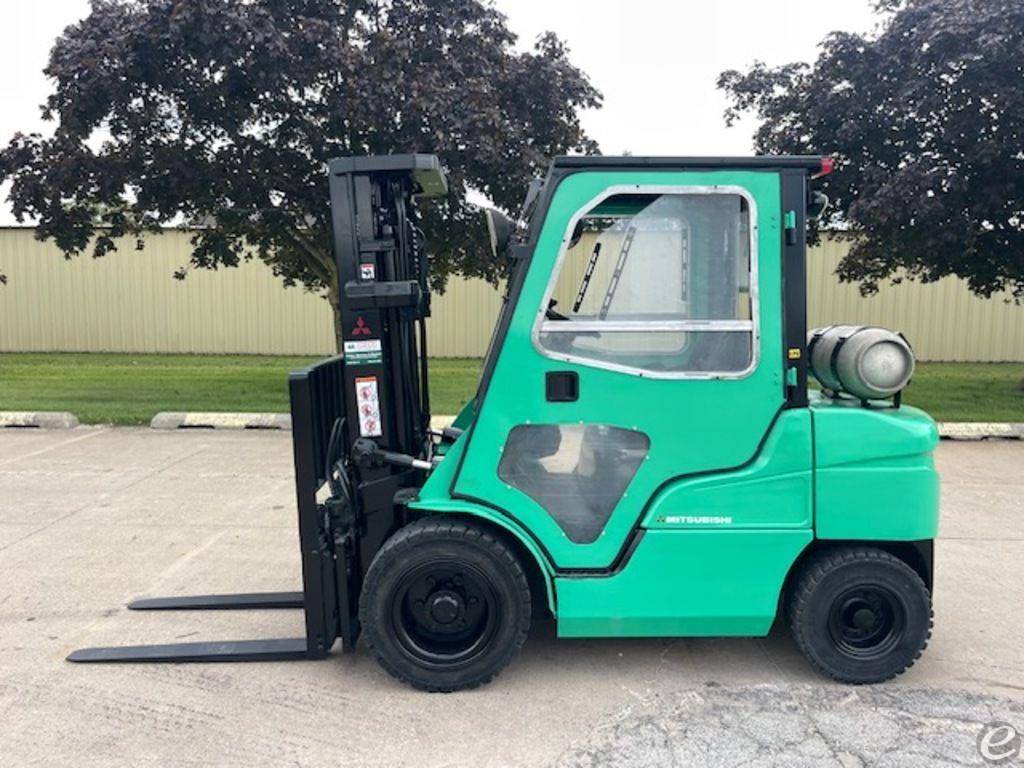 2007 Mitsubishi FG30N