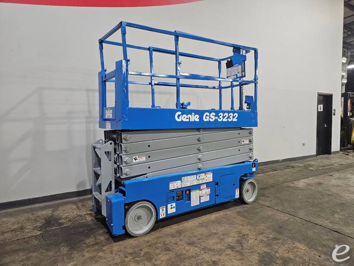 2013 Genie GS3232