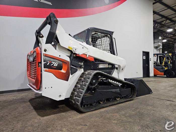 2022 Bobcat T76