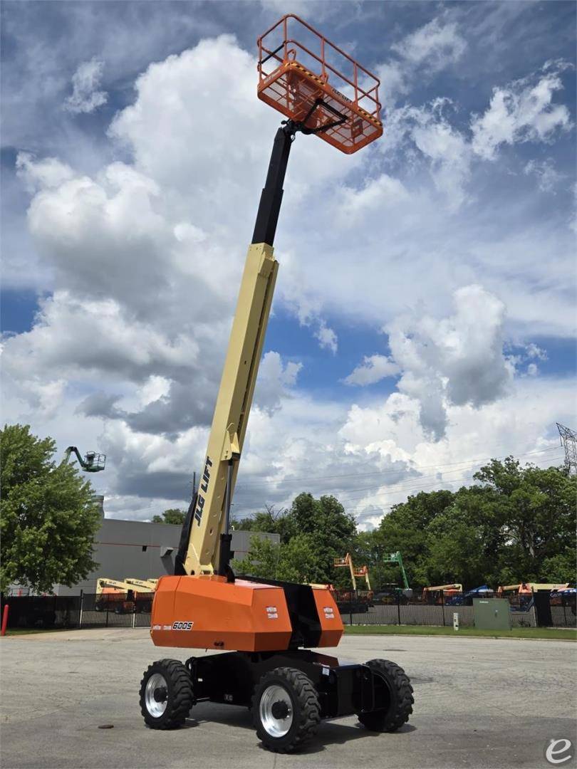 2013 JLG 600S