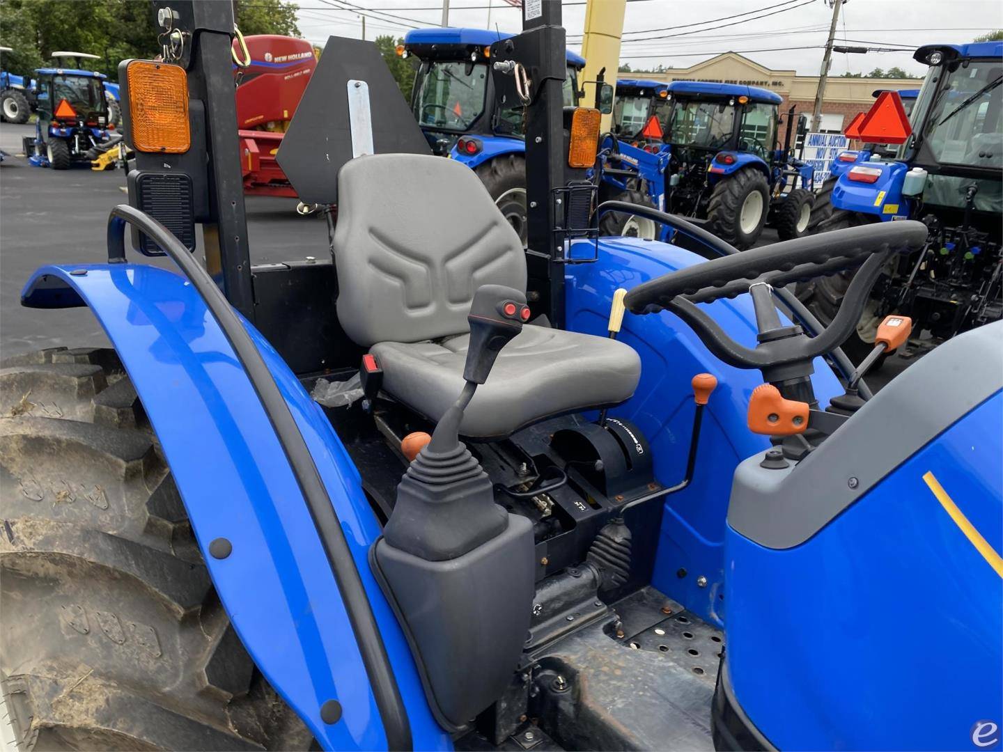 2023 New Holland WORKMASTER 70