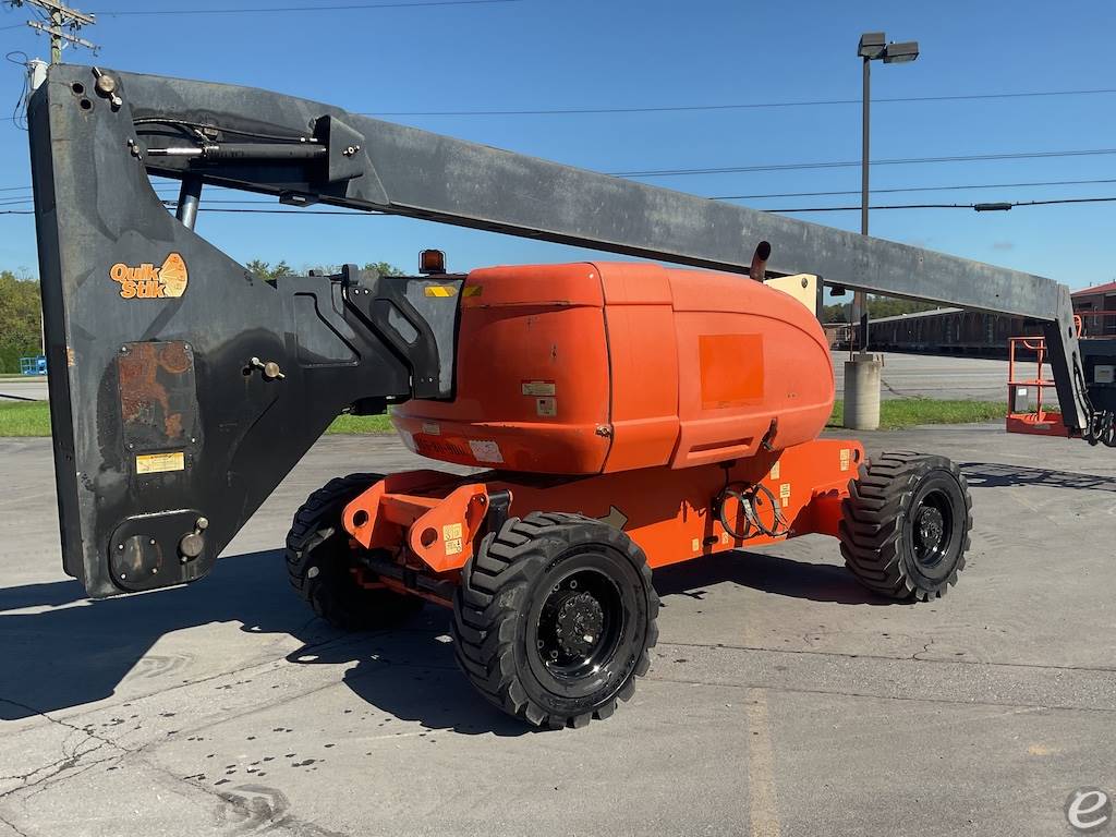 2009 JLG 800A