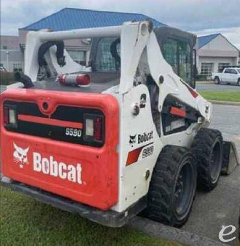 2018 Bobcat S590