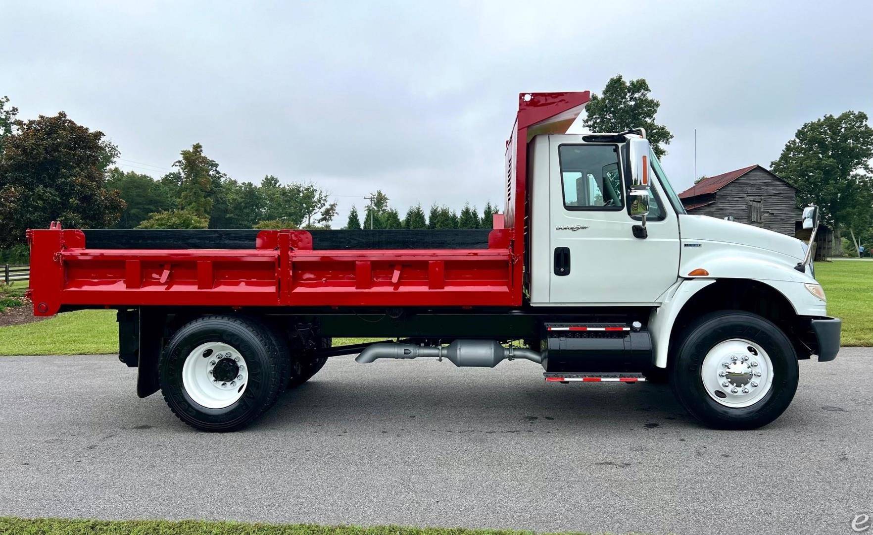 2010 International DURASTAR 4400