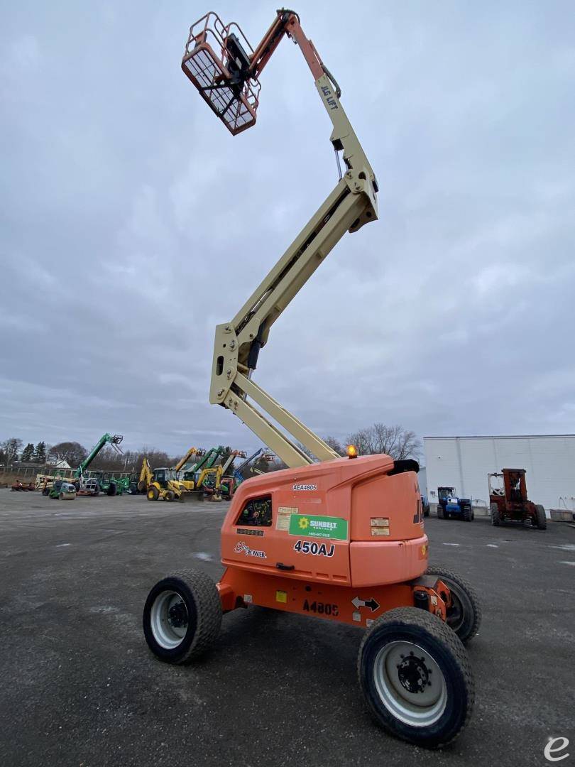 2018 JLG 450AJ