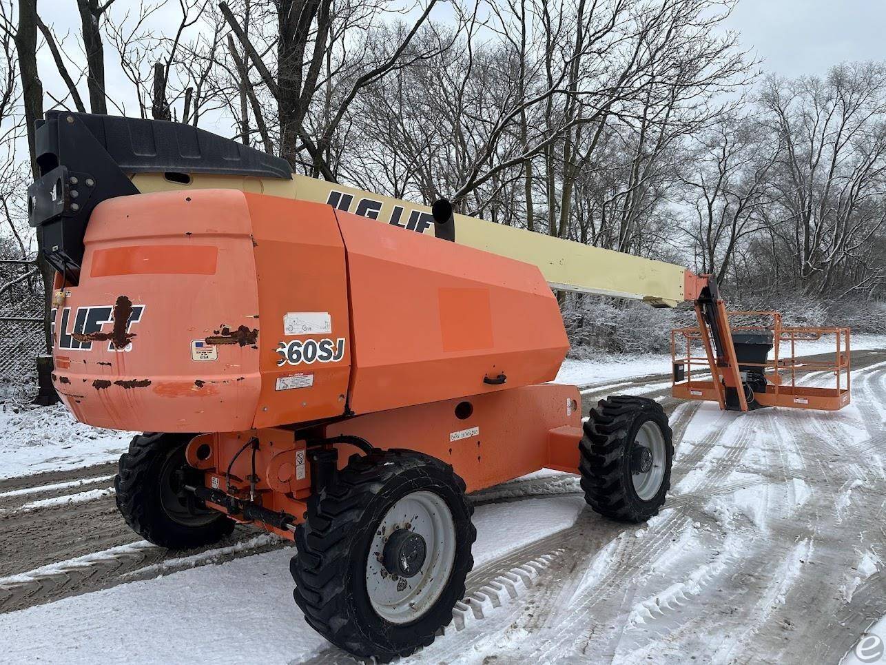 2017 JLG 660SJ