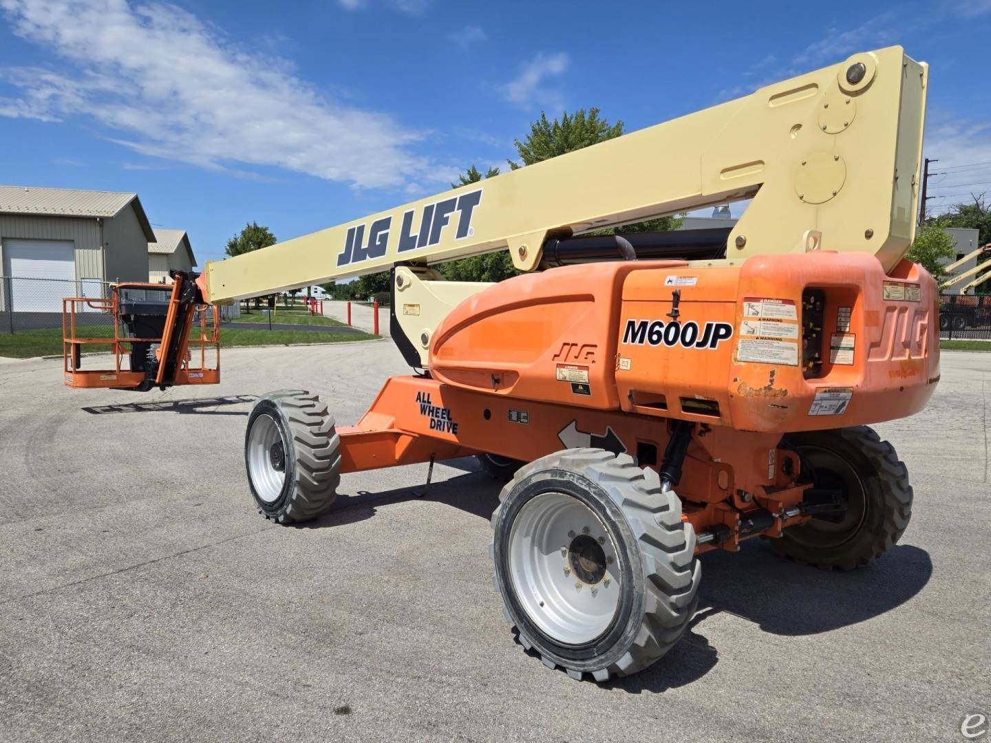 2015 JLG M600JP