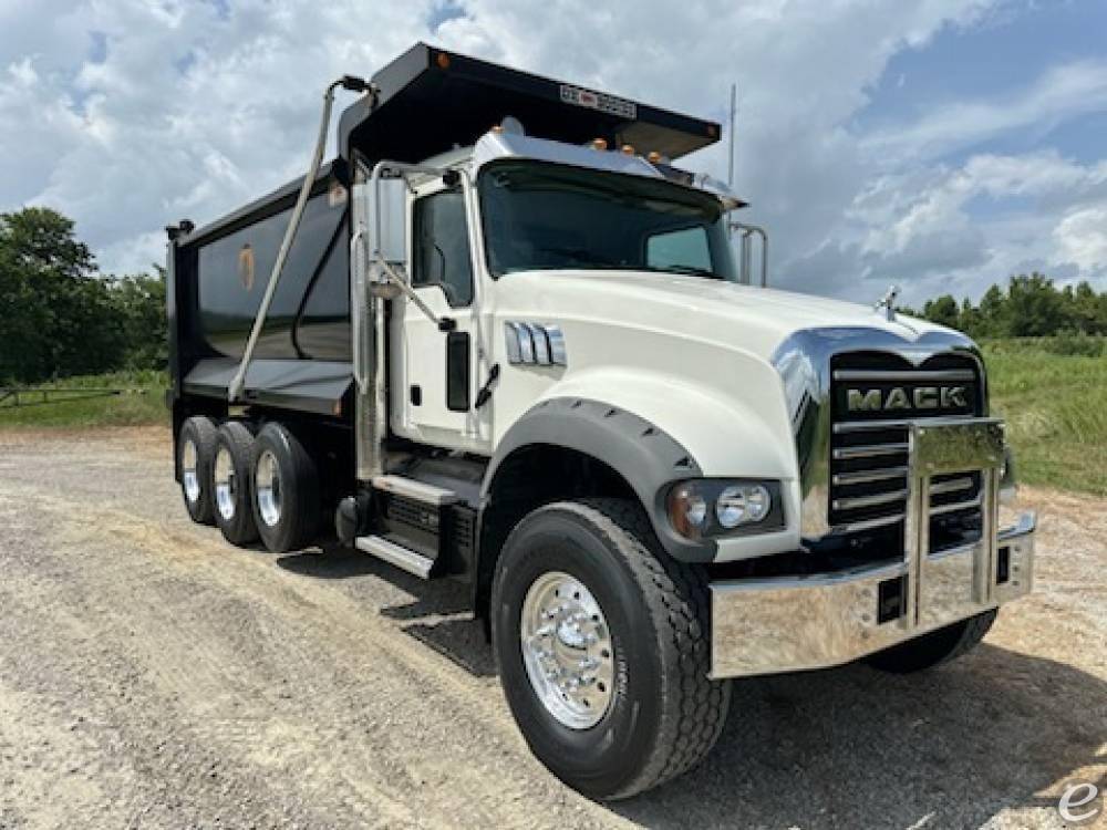 2023 Mack GRANITE 64FR