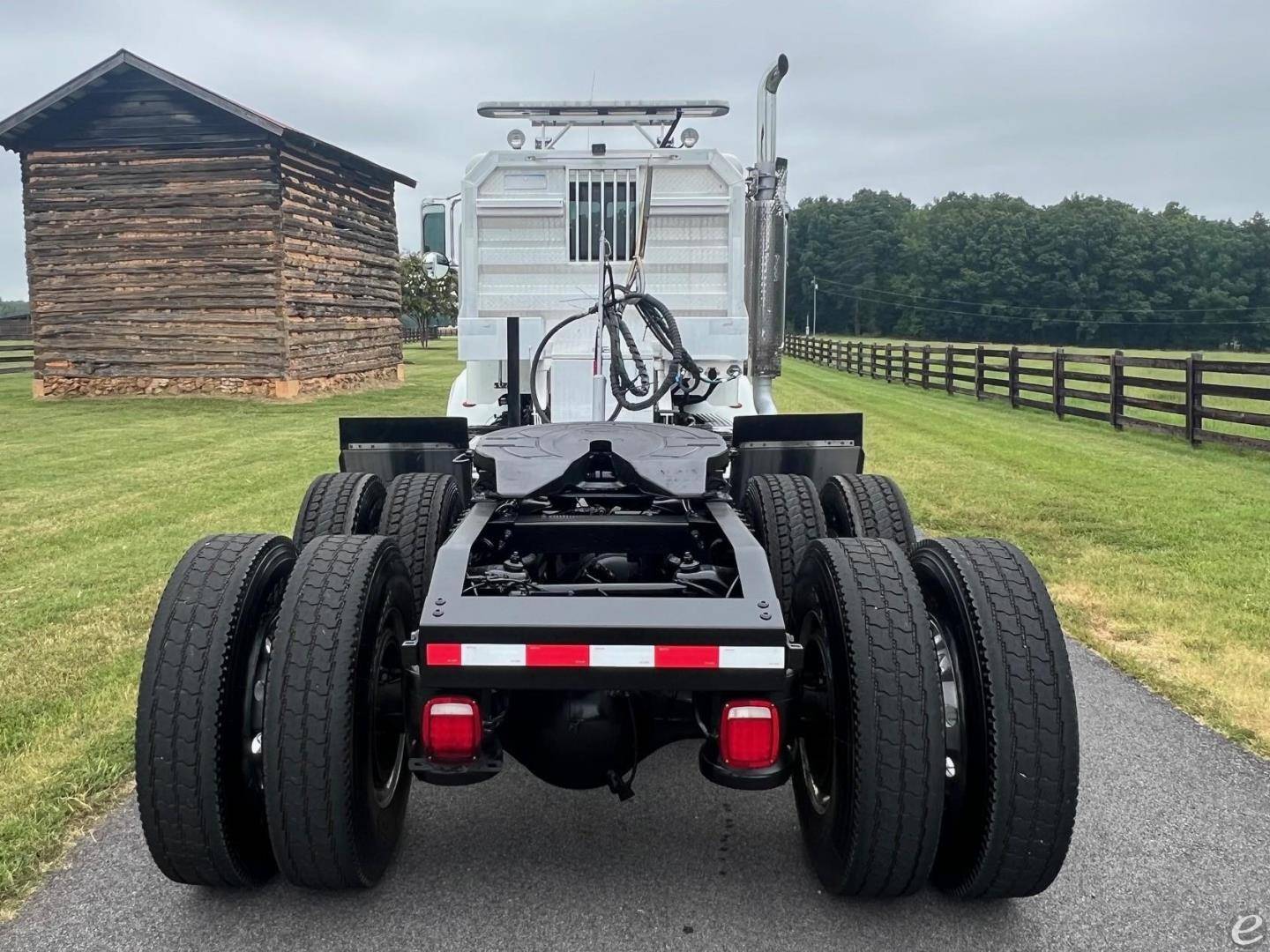 2015 Peterbilt 365