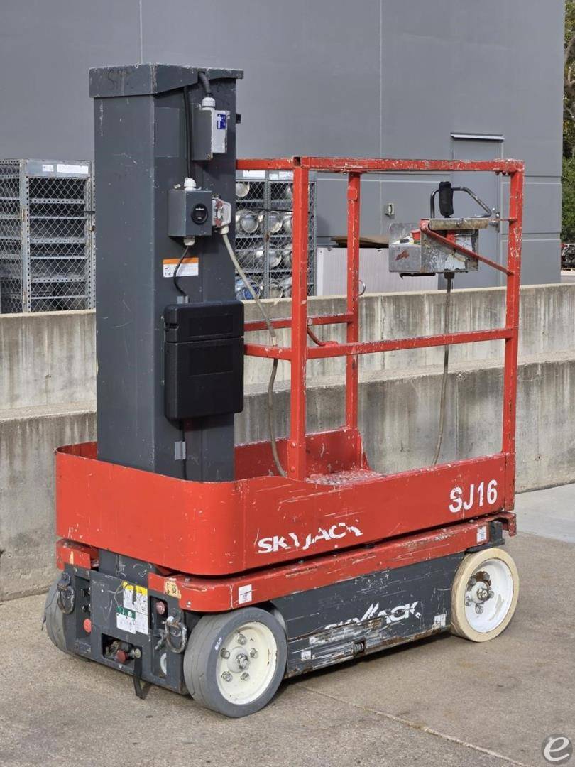 2015 Skyjack SJ16