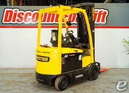 2001 Hyster E60XM2-33