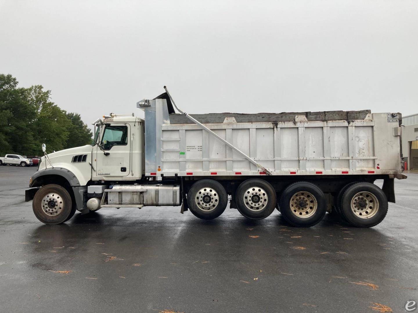 2018 Mack GRANITE GU713