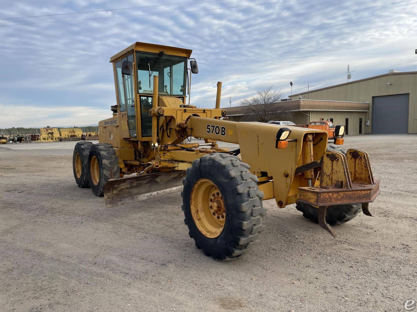 1989 John Deere 570B