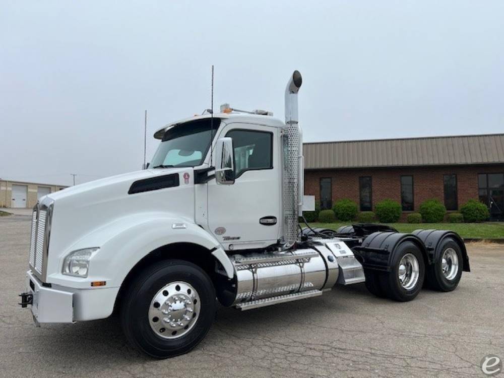 2018 Kenworth T880