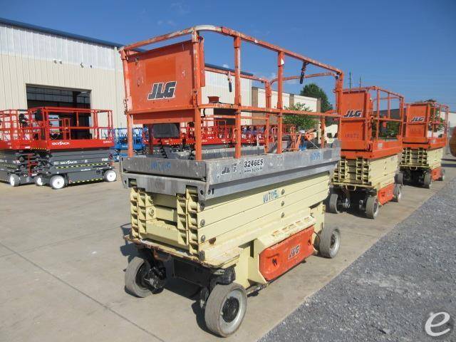 2015 JLG 3246ES