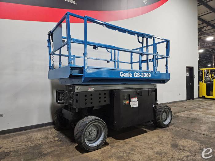 2012 Genie GS3369RT