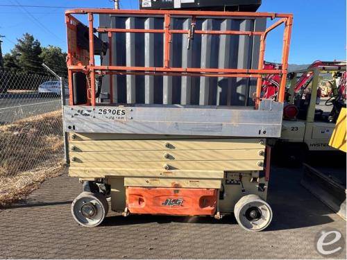 2011 JLG 2630ES