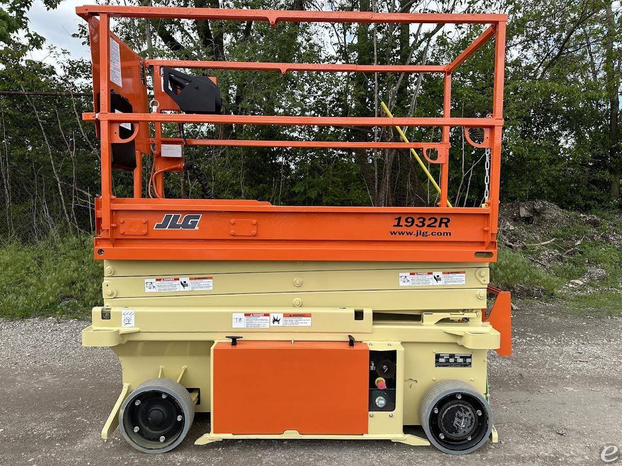 2015 JLG 1932R