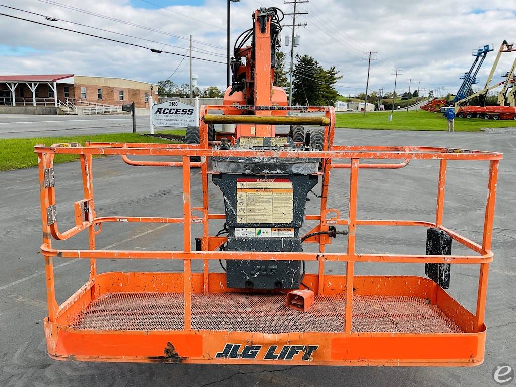 2015 JLG 1350SJP