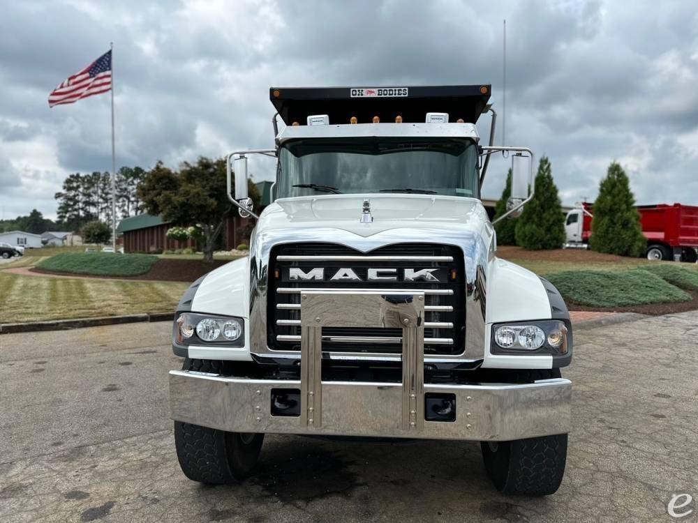 2024 Mack GRANITE 64FR