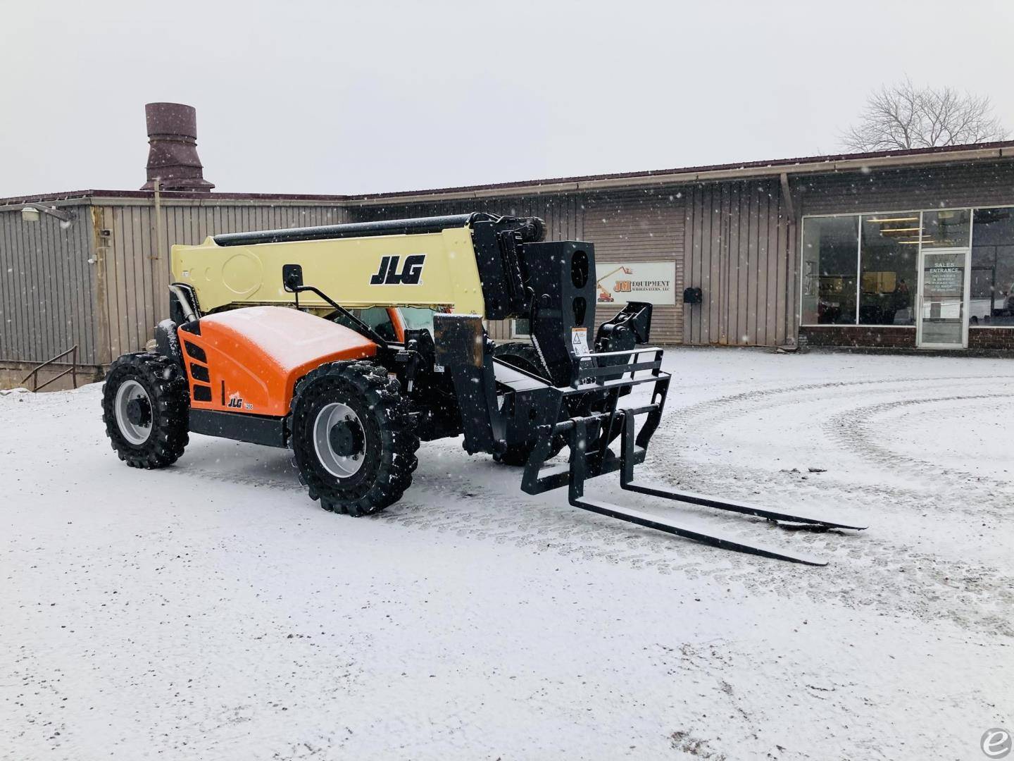 2015 JLG 1255