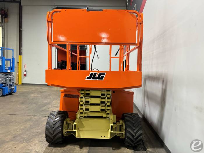 2015 JLG 260MRT