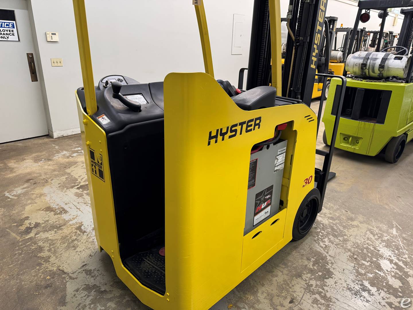 2017 Hyster E30HSD3-18