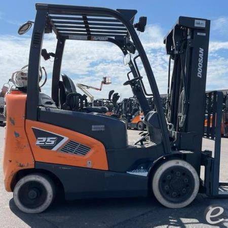 2019 Doosan GC25S-9