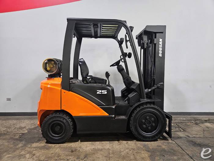 2017 Doosan G25N-7