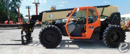 2017 JLG 943