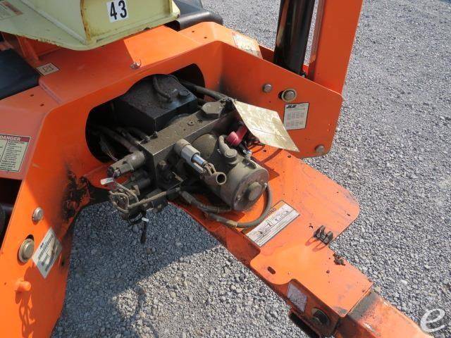 2016 JLG T500J