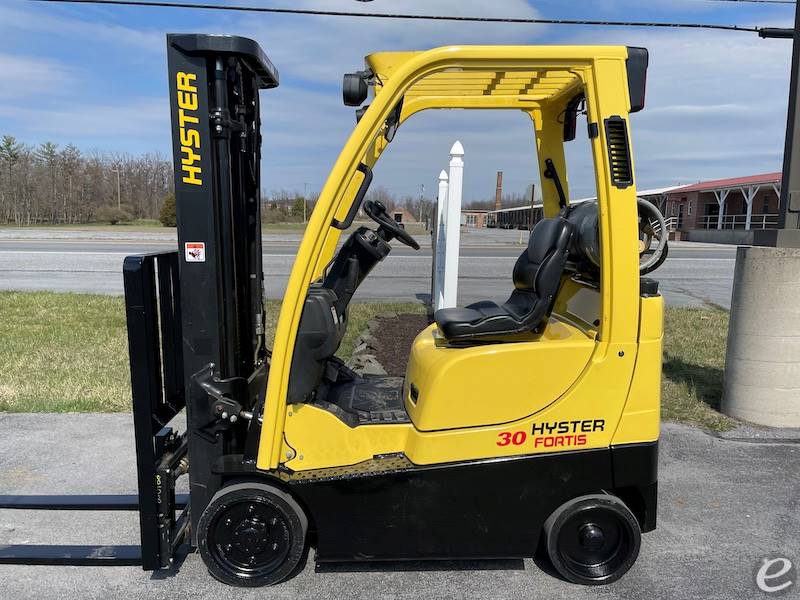 2017 Hyster S30FT