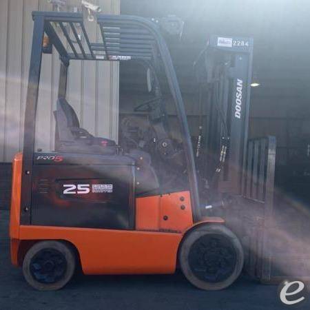 2016 Doosan BC25S-5