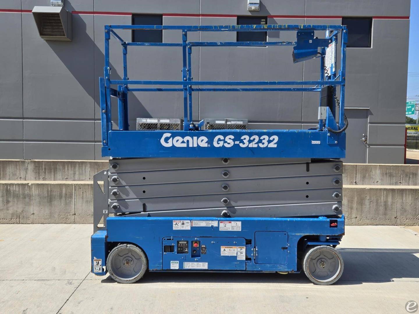 2016 Genie GS3232