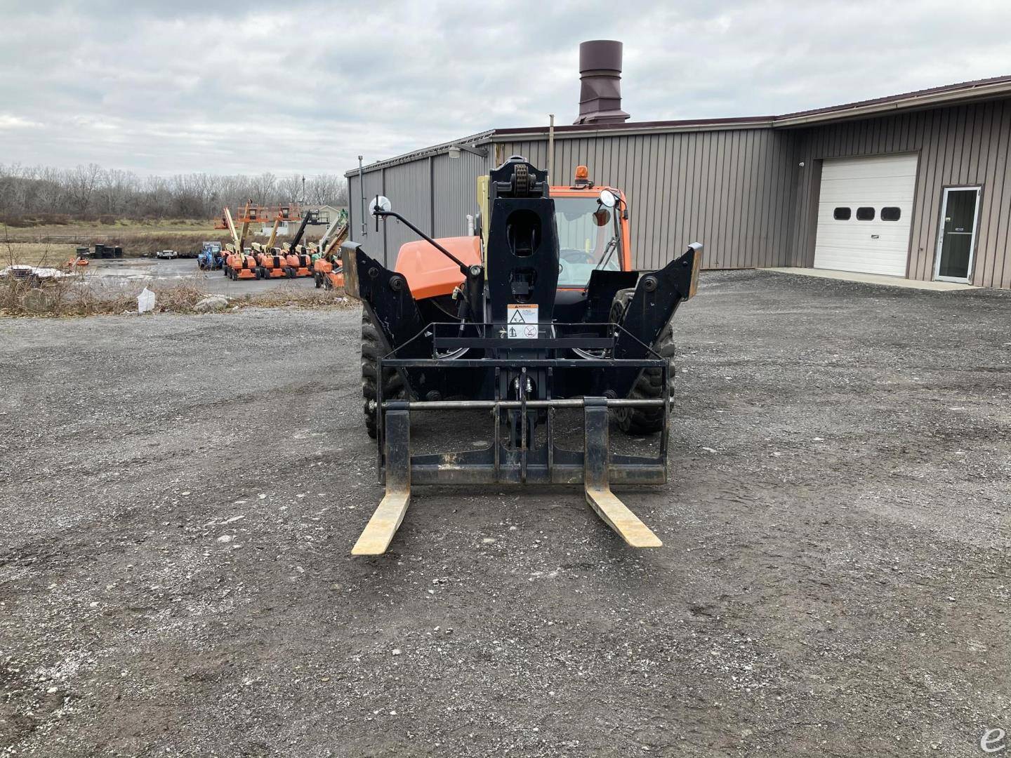 2017 JLG 1255