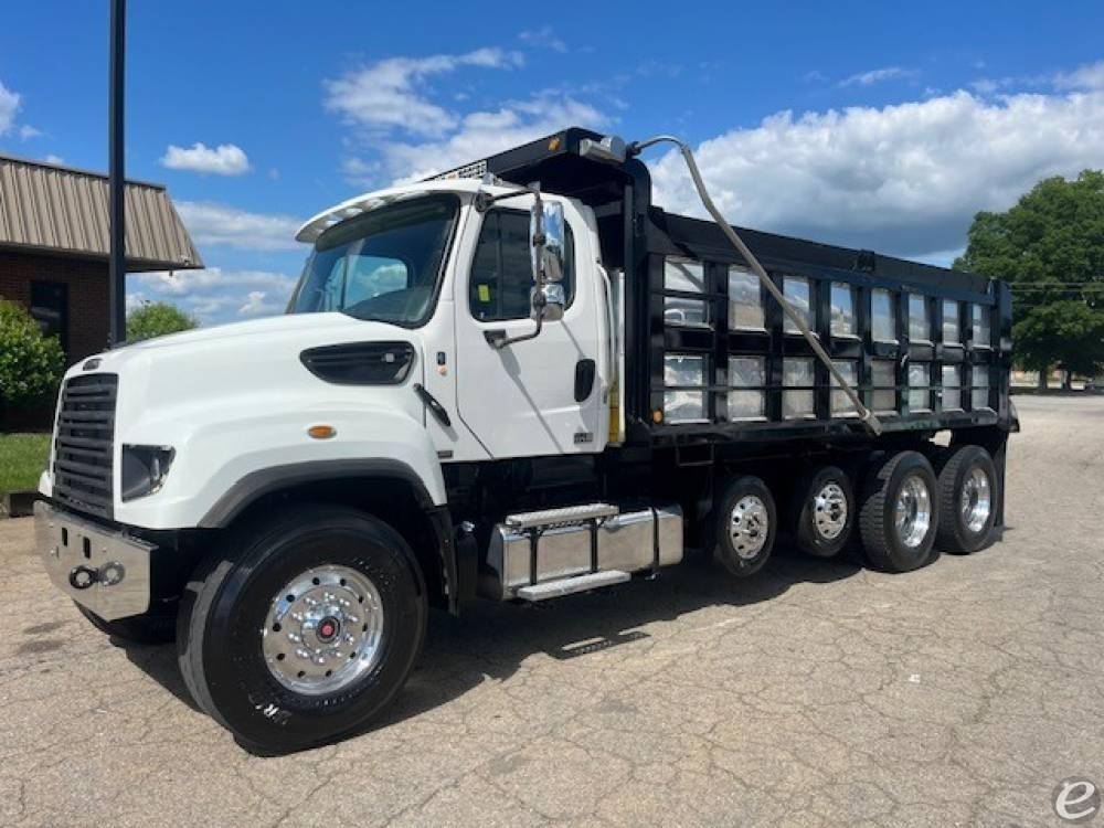 2016 Freightliner 114SD