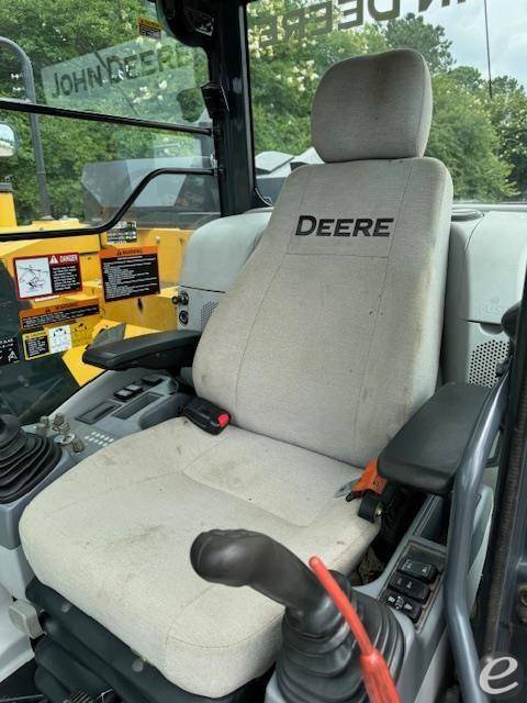 2019 John Deere 135G