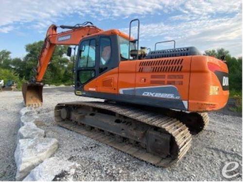 2016 Doosan DX225LC Earth Moving and Construction Forklift - 123Forklift