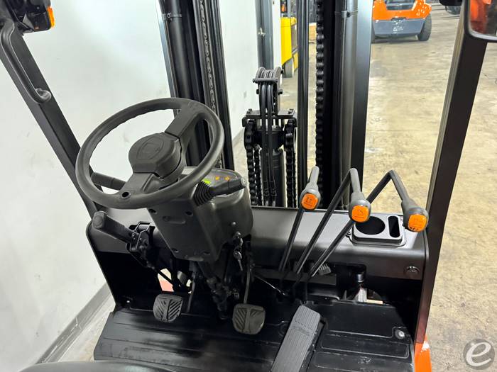 2021 Viper Lift Trucks FY25C