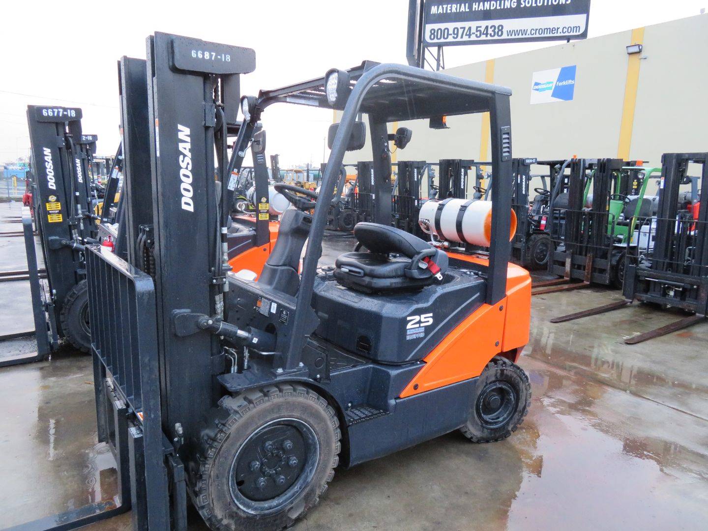 2018 LP Gas Doosan G25N-7LP Pneumatic Tire 4 Wheel Sit Down