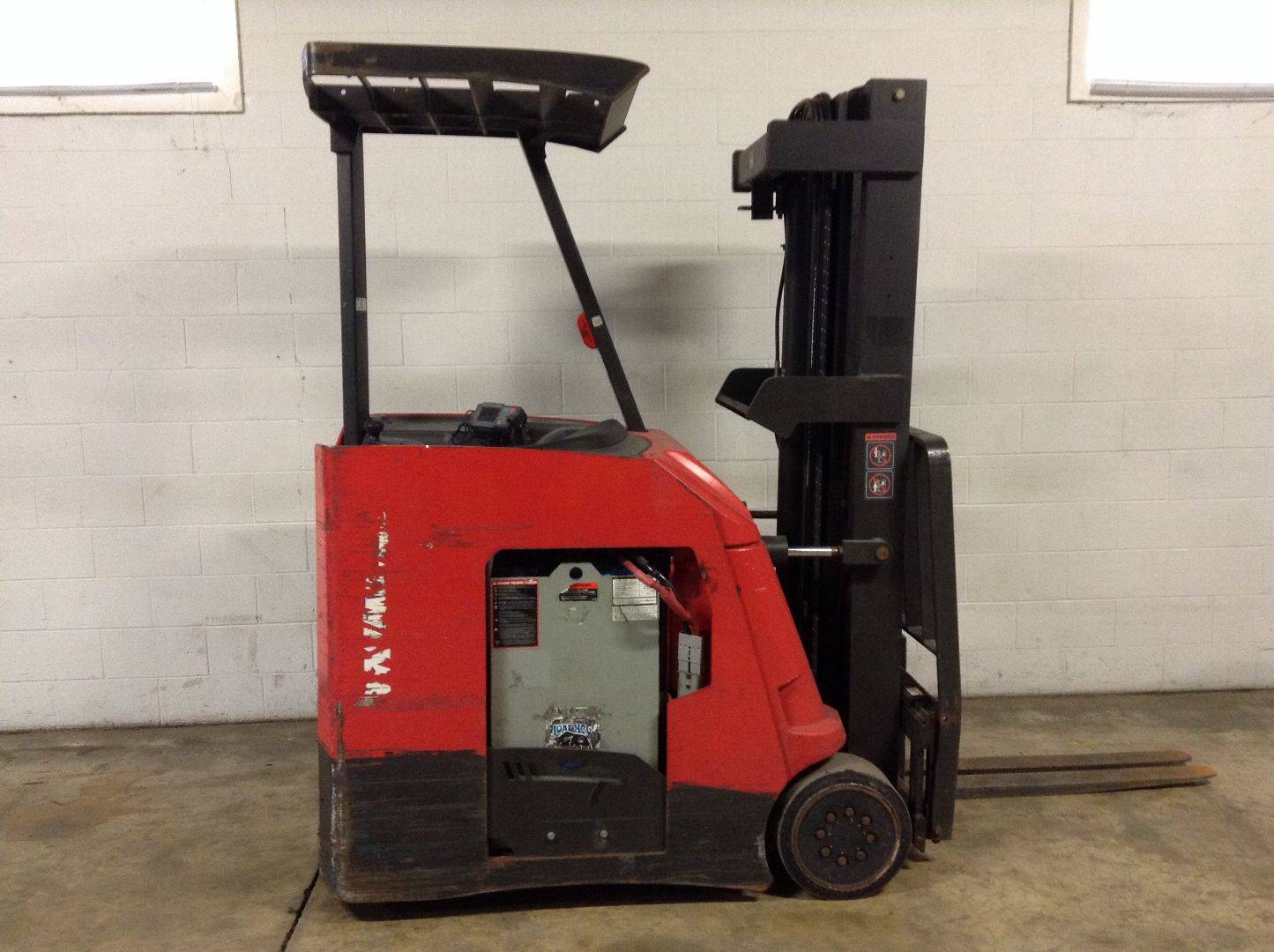 2014 Electric Raymond 4150 Electric Walkie Stand Up Center Control